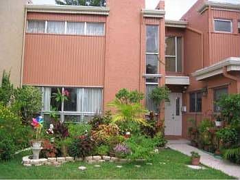 1st image of 652 Kensington Pl