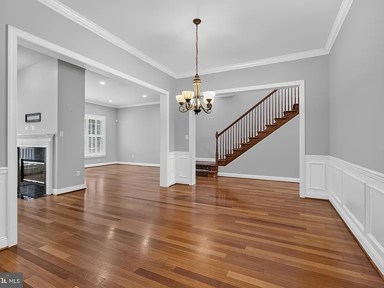 16 Oak Leaf Ln — Photo 9