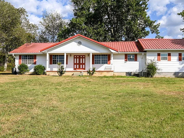 8511 McKenzie Ln, Ooltewah, TN 37363