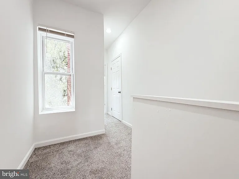 812 N Payson St — Photo 8