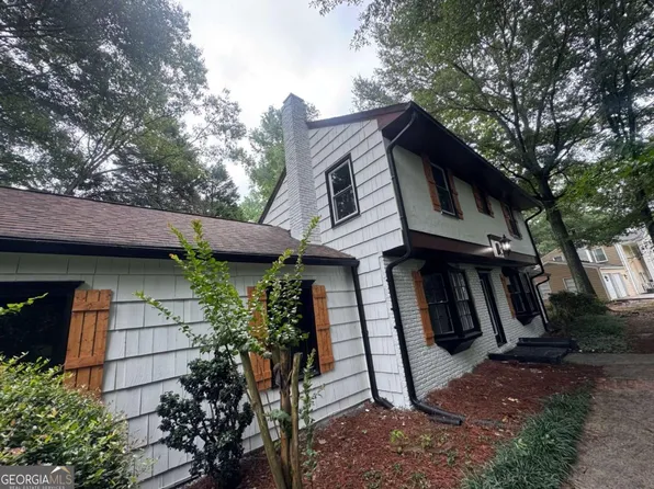 2833 Sumac Dr, Dunwoody, GA 30360