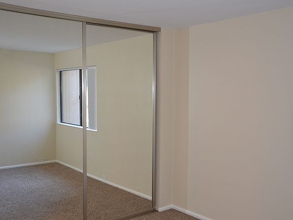 5th image of 508 Woodside Oaks APT 1