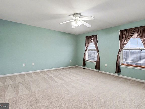 4th image of 1167 Cross Creek Dr