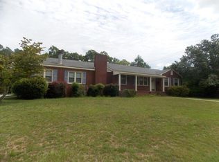 405 Pine Hill Rd, St matthews, SC 29135