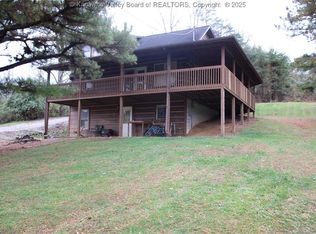 6241 Wood School Rd, Gallipolis Ferry, WV 25515