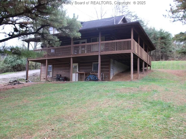 6241 Wood School Rd, Gallipolis Ferry, WV 25515