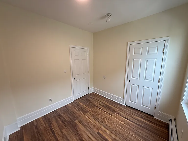 20 Peach Ave #2 — Photo 16