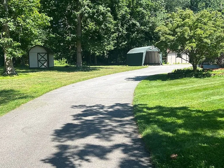 3 Shady Ln — Photo 5