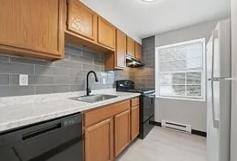 611 Manor Vlg #534 — Photo 6