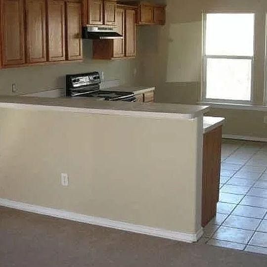 2nd image of 2535 Kirkley St