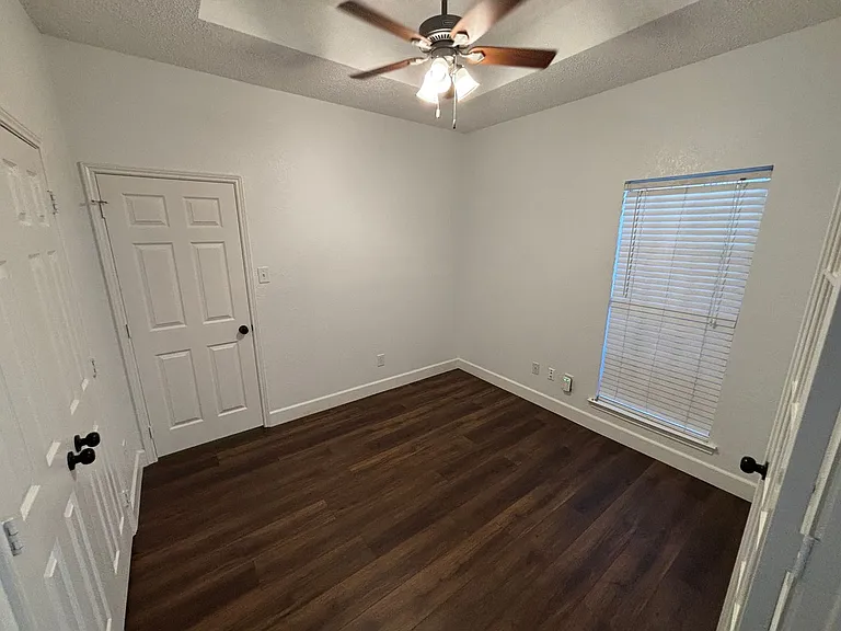 2316 London Dr — Photo 20