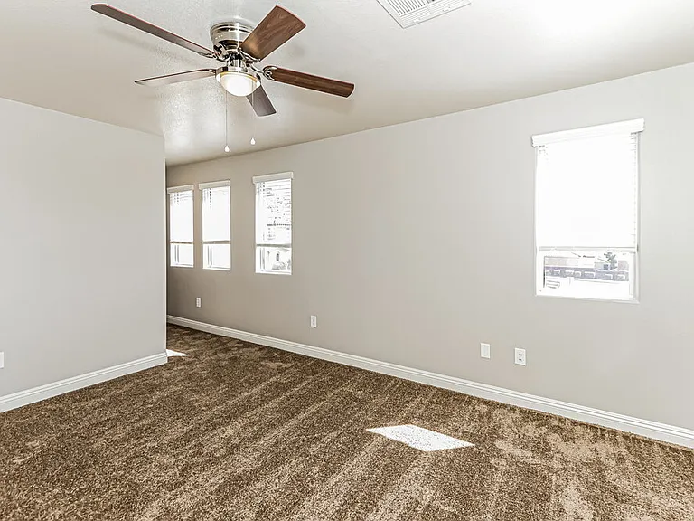 10424 Armand Ave — Photo 9