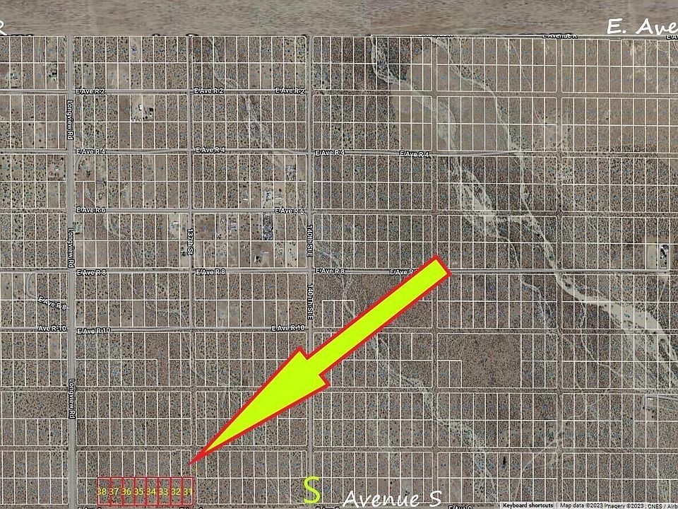 2nd image of Corner Avenue S 137th Ste