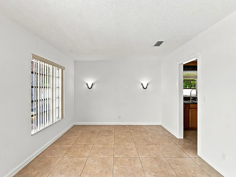 3310 NW 90th Ave #N — Photo 7