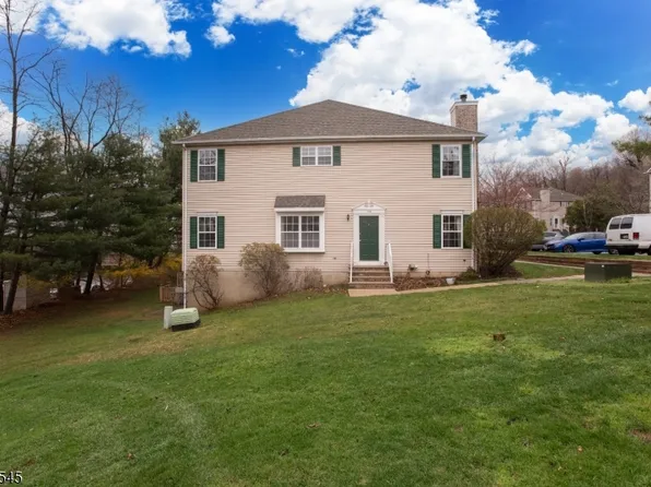 109 Tallwood Ln, Green Brook Twp., NJ 08812