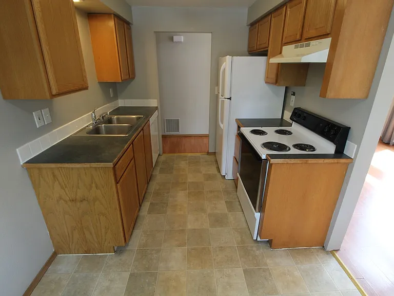 2217 N Hamilton St — Photo 8