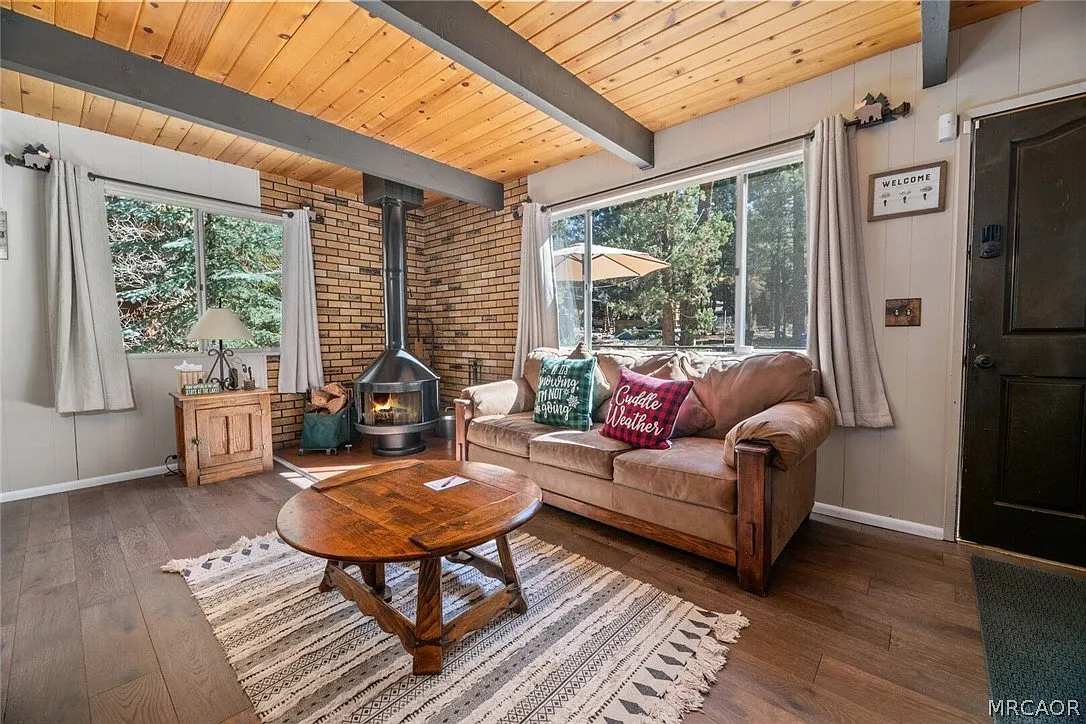 2 bed, 1.0 bath, 840 sqft, $1,550 — Photo 4