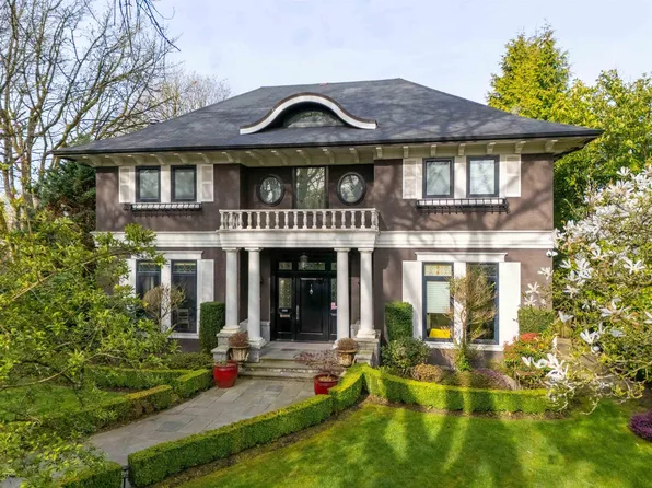 6287 Marguerite St, Vancouver, BC V6M 3L2
