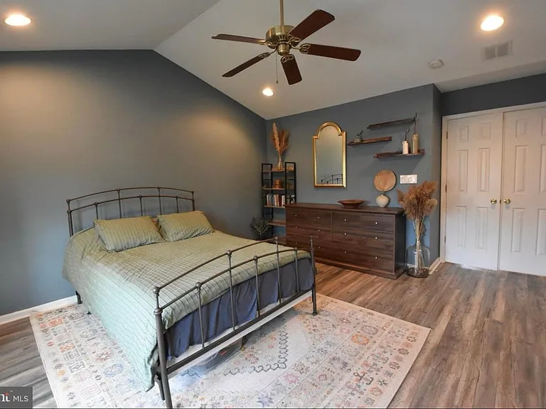 83 Hunt Club Dr — Photo 20