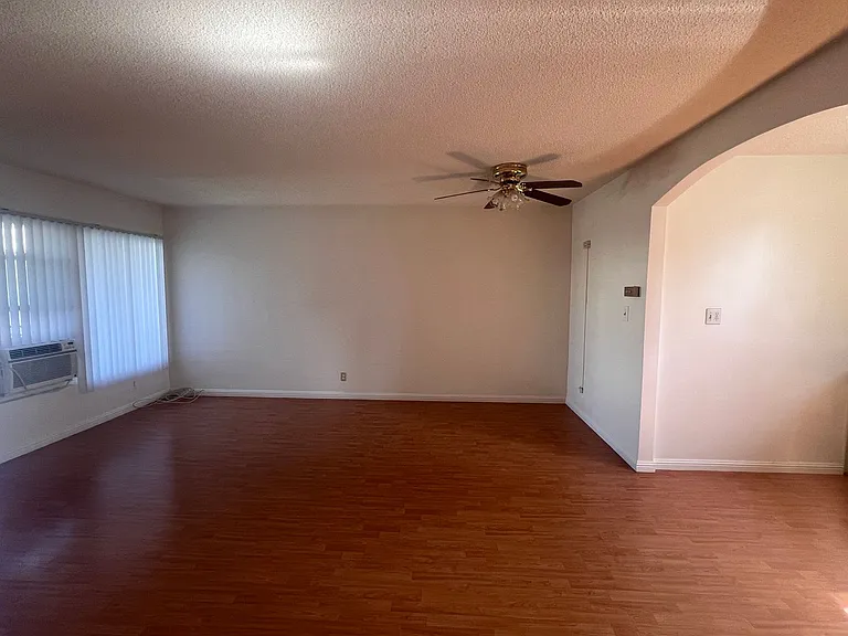 5350 Russell Avenue — Photo 14