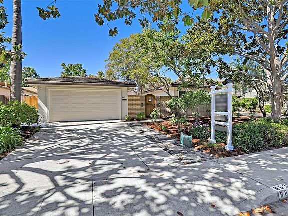 5th image of 863 Russet Dr