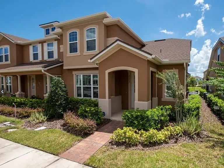 2504 Fassona Dr — Photo 1