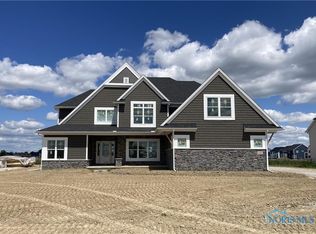 102 Old Dover Rd, Perrysburg, OH 43551