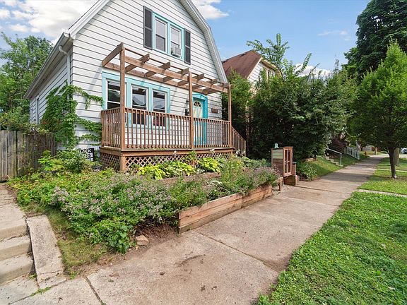 2nd image of 3160 S Griffin Ave