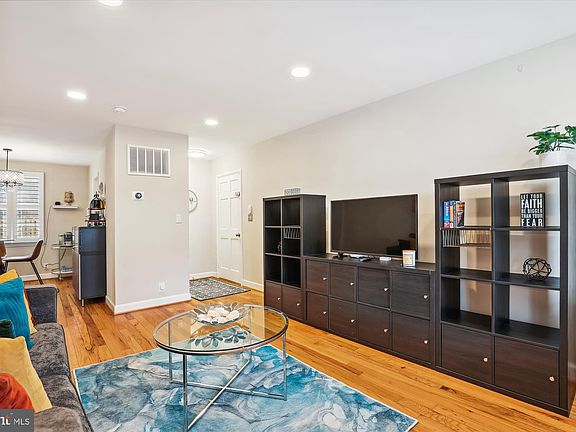 4th image of 4108 33rd St S APT A1