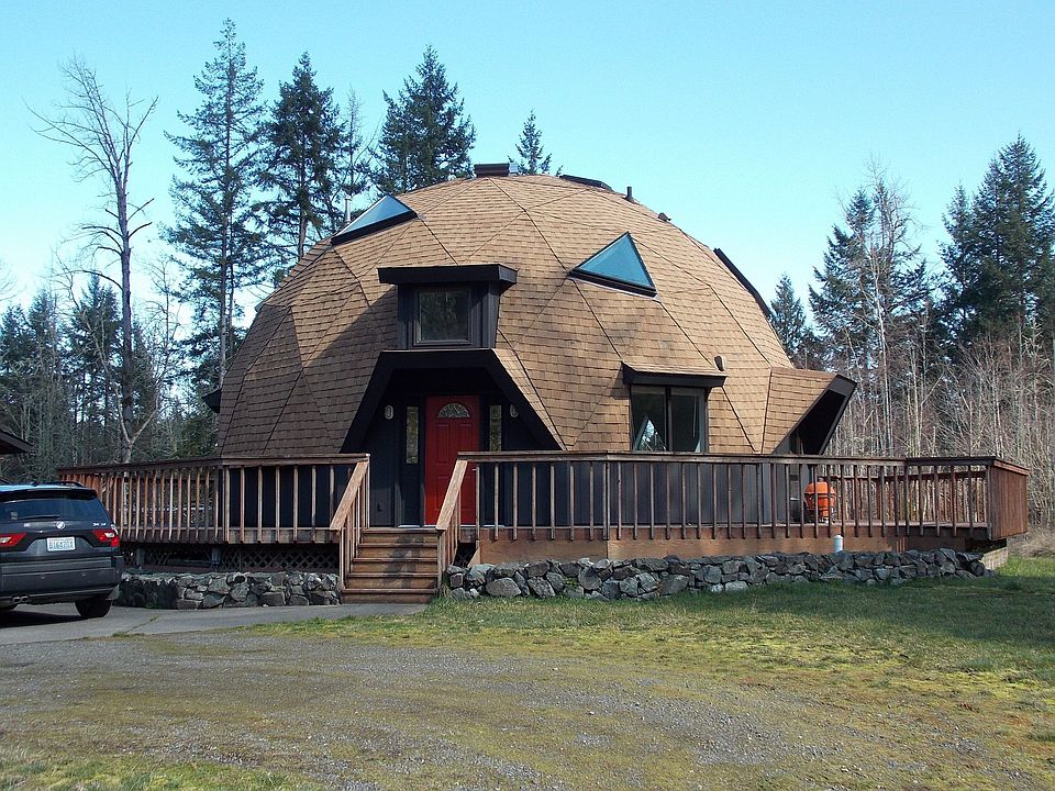 Geodesic dome expansive deck