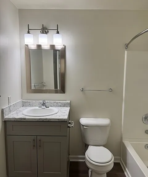1108 Fords Pointe Cir — Photo 3