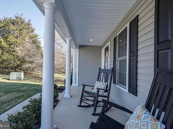 5th image of 11825 Hoover Ln