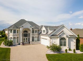 16629 Sterling Dr, Lemont, IL 60439