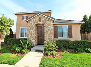 3960 Heritage Ave, Clovis, CA 93619