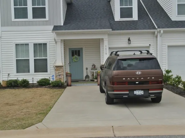 1610 Chelmsford Ct, Spartanburg, SC 29301