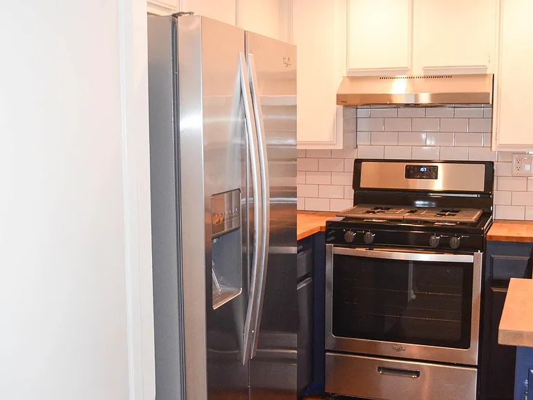 5143 Bakman Ave #206 — Photo 9
