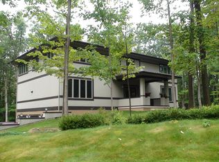 221 Pantops Parade, Port Matilda, PA 16870