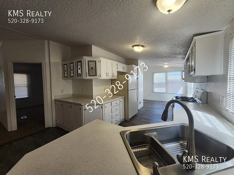 13310 N Flintlock Rd #1 — Photo 18