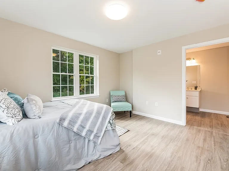 351 Summer St #2 — Photo 24