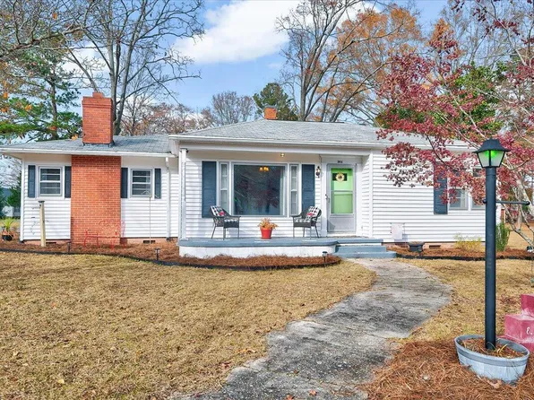 301 E Lewis St, Four Oaks, NC 27524