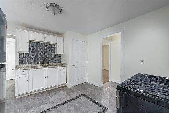 13302 Melzer Ave — Photo 22