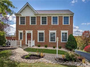 1048 Meadowbrook Dr, Canonsburg, PA 15317