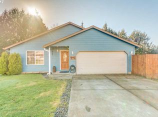 520 E 8th St, La Center, WA