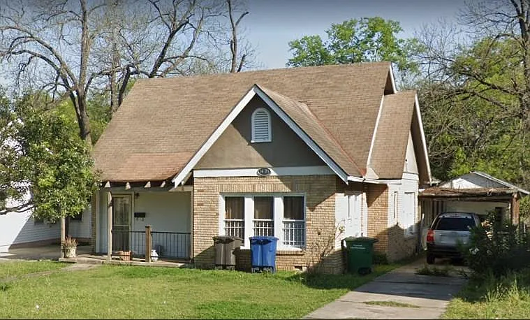 1439 Schley Ave