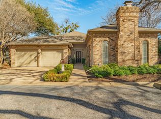 6100 Plum Valley Pl, Fort Worth, TX 76116