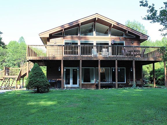 2nd image of 245 Wildflower Ln