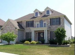 12051 Winterberry Ln, Plainfield, IL 60585