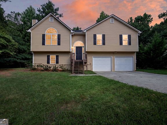 2nd image of 195 River Oak Ct