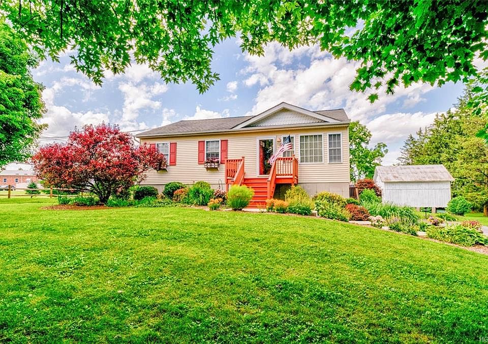1st image of 34 Treasure Ln