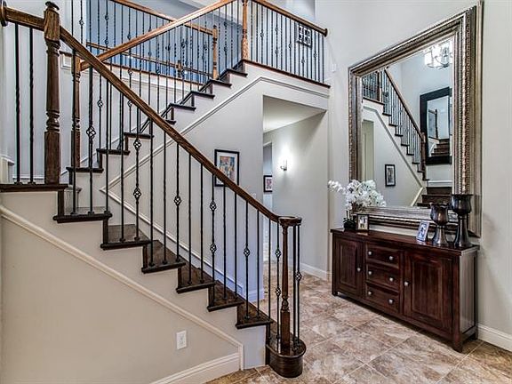 2nd image of 2138 Kennedy Dr